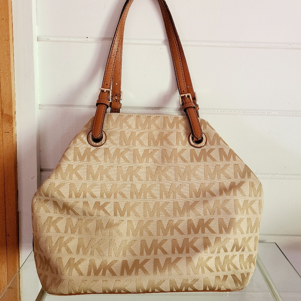 Michael Kors handbag camel brown